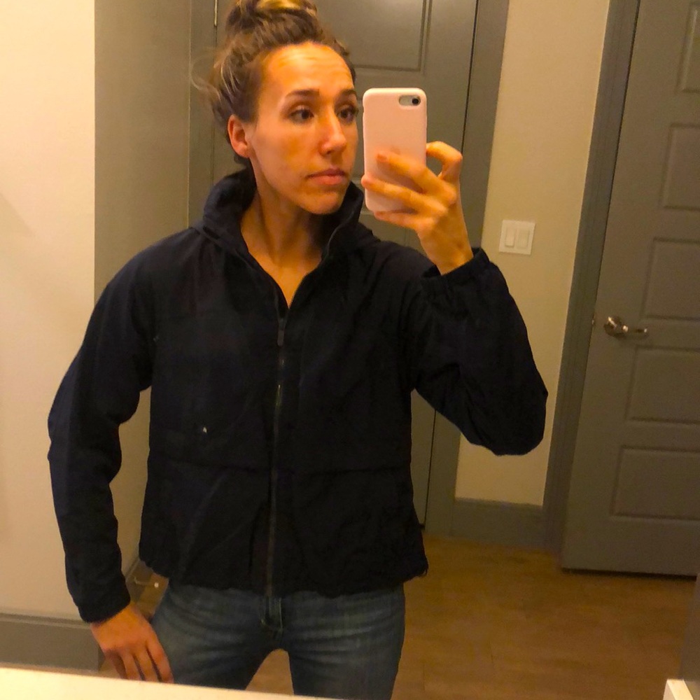 Lululemon navy thick windbreaker